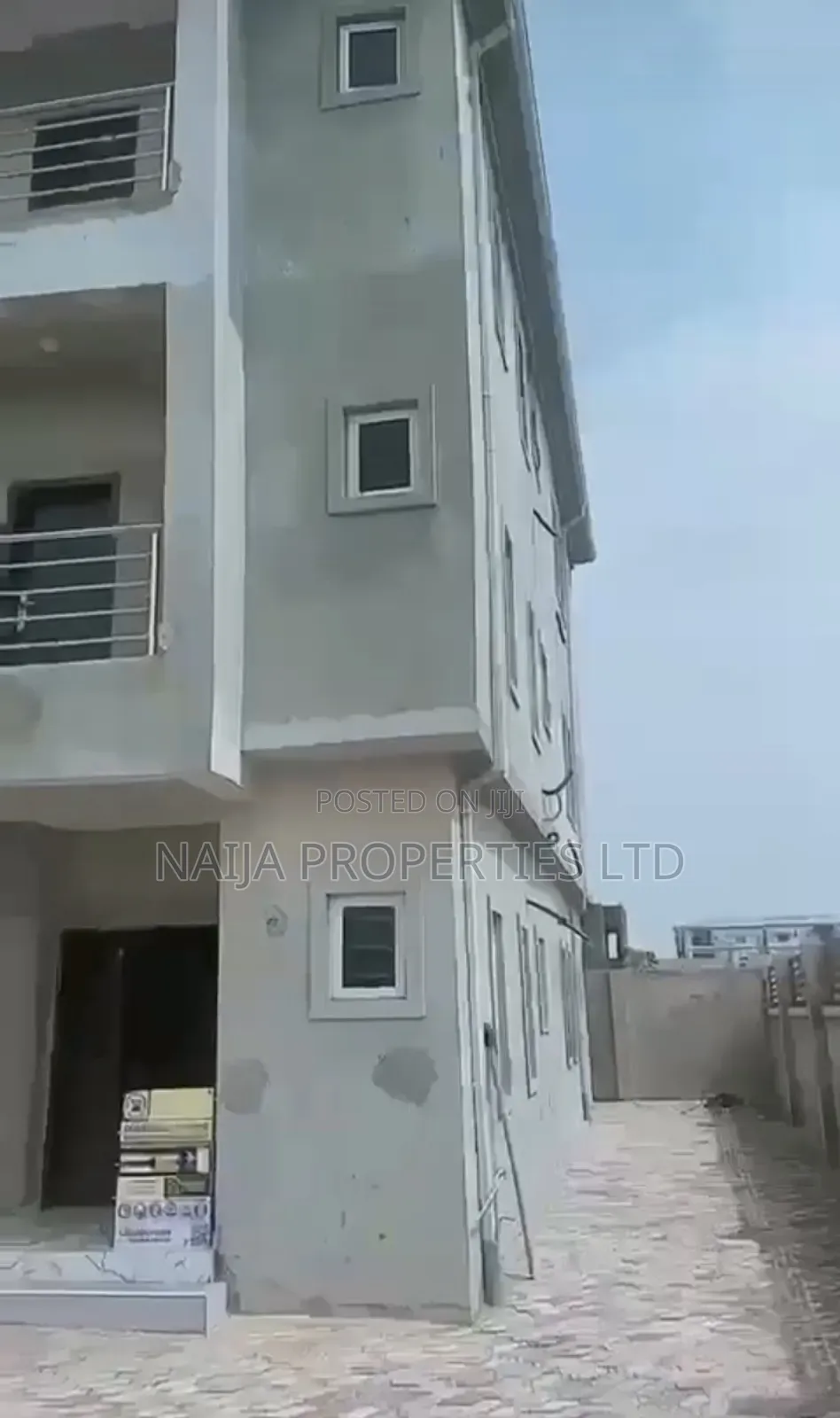 3bdrm Block of Flats in Abijo Gra for sale in Abijo