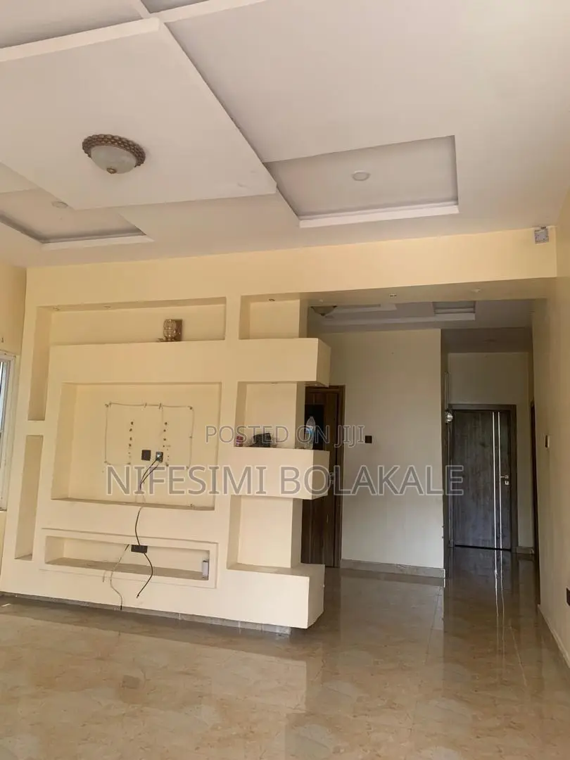 3bdrm Bungalow in Carlton Gate Estate, for sale in Akobo
