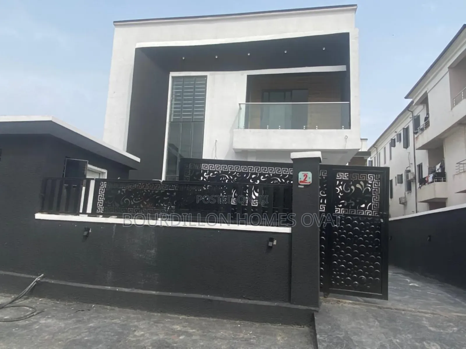 5bdrm Duplex in Harris Drive By Vgc for sale in Lekki