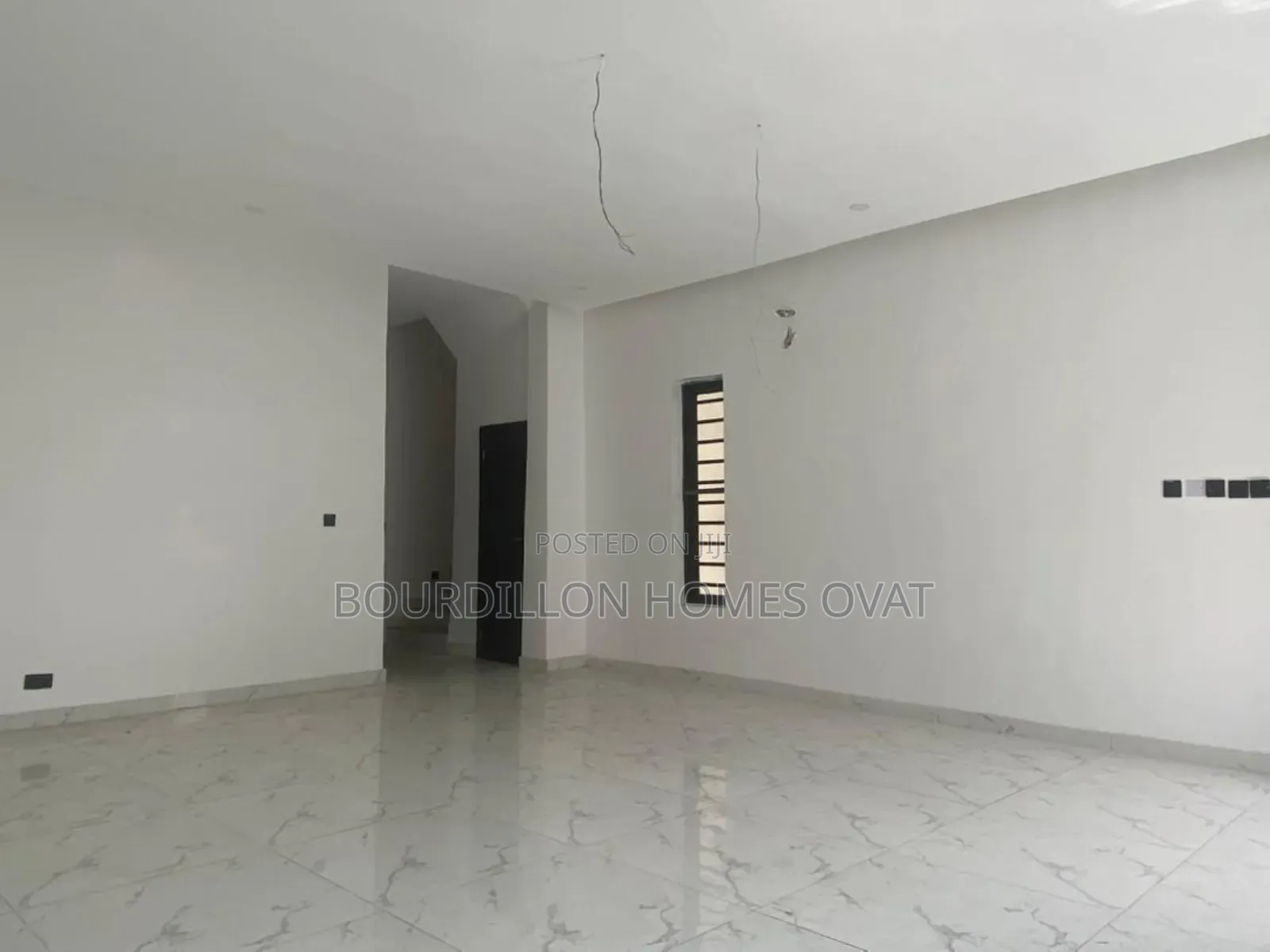 5bdrm Duplex in Harris Drive By Vgc for sale in Lekki