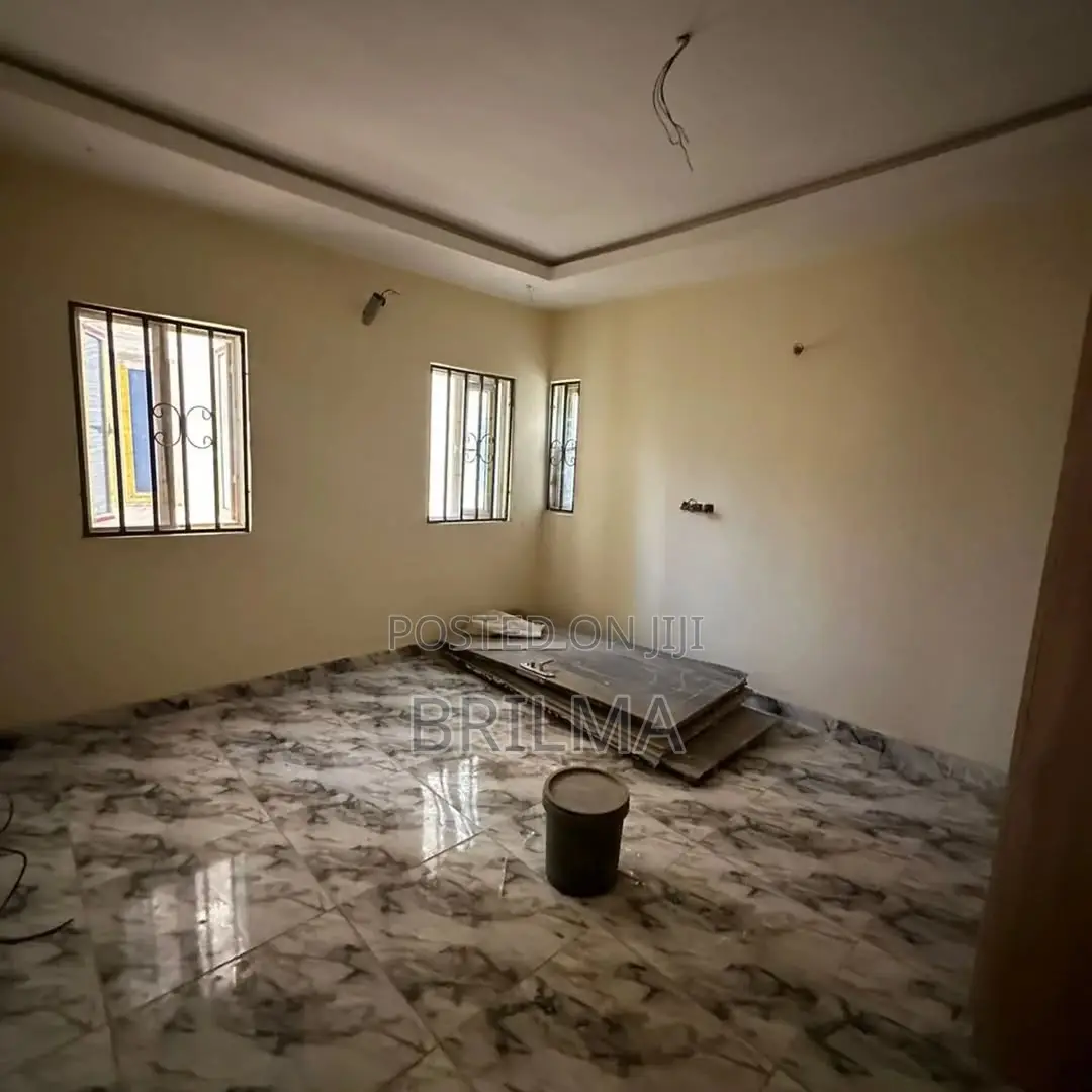 3bdrm Block of Flats in Jahi for sale in Jahi