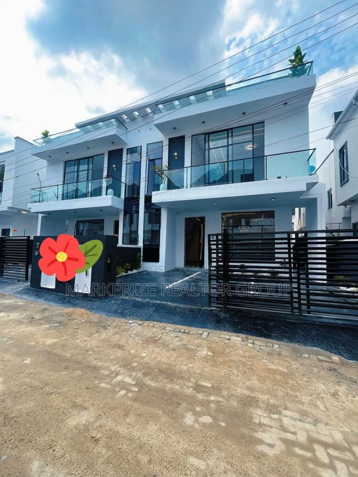 4bdrm Duplex in Ikota Gra Lekki for sale in Ikota