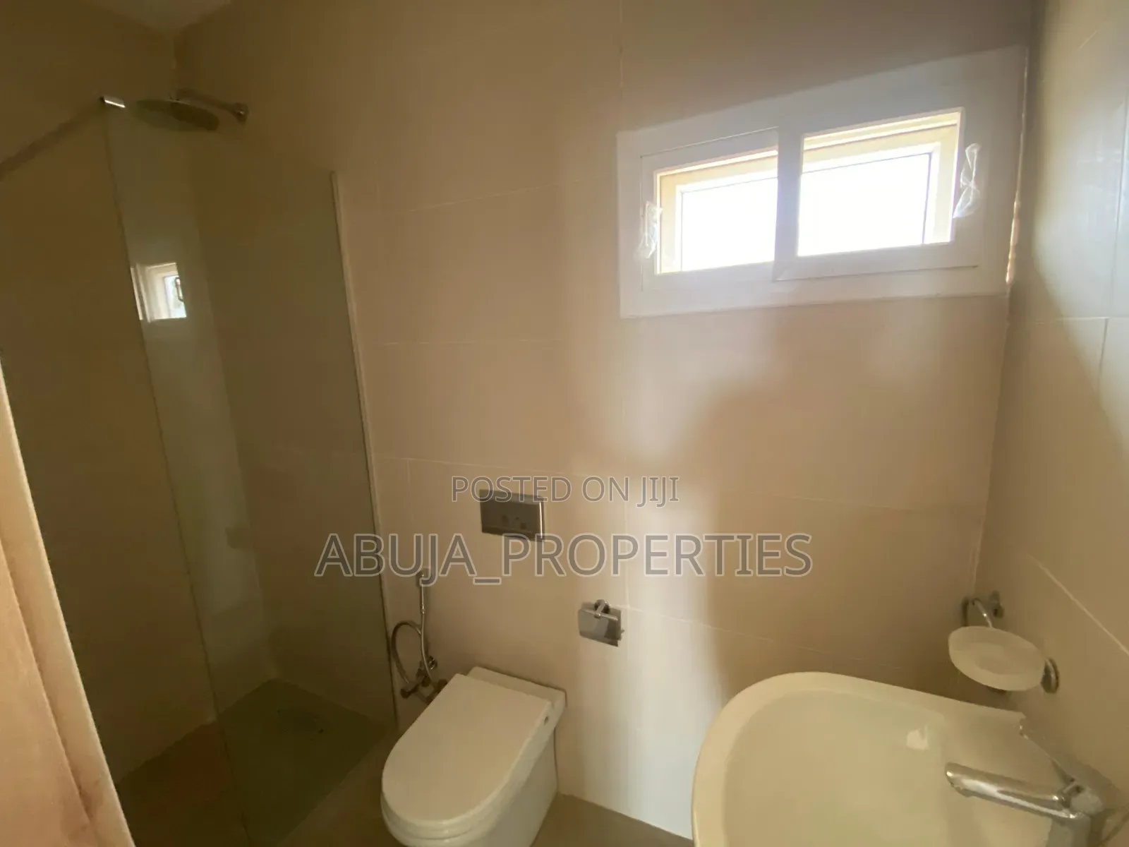 4bdrm Duplex in In A Secured Estate, Life Camp for rent in Life Camp