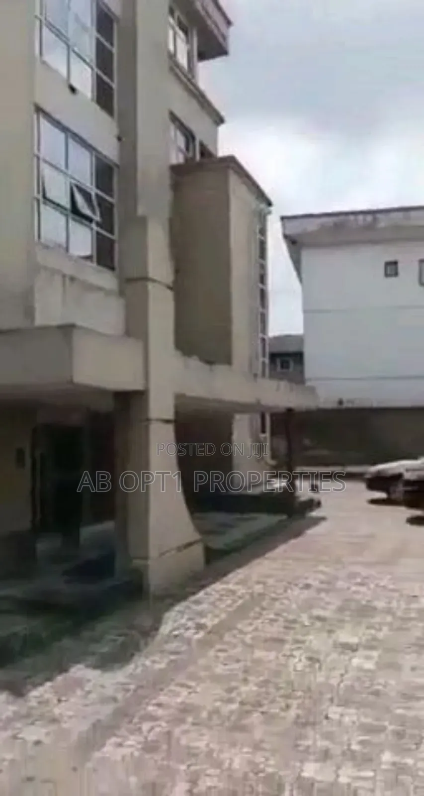 Modern 3 Storey Edifice for Sale Along 3rd, Benin City in Benin City