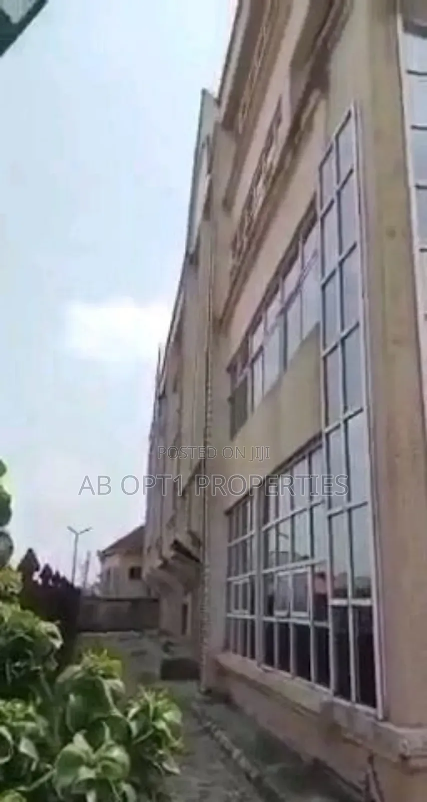 Modern 3 Storey Edifice for Sale Along 3rd, Benin City in Benin City
