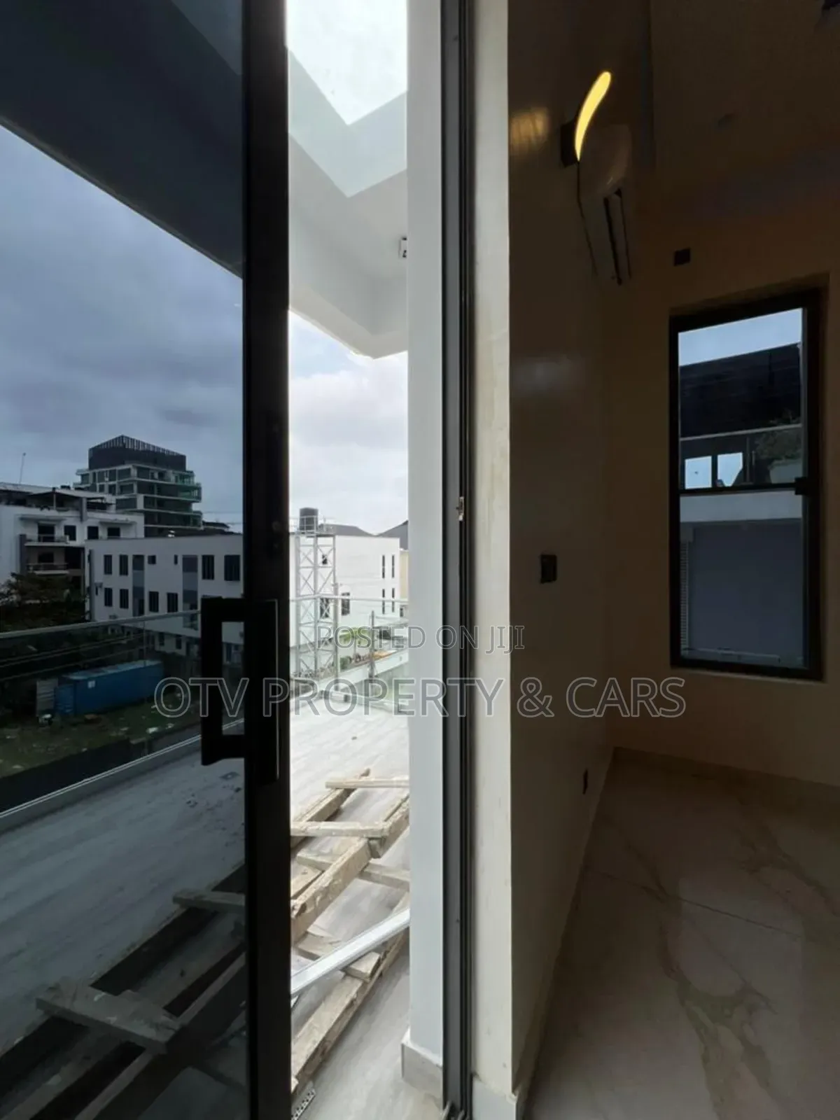 Furnished 5bdrm Duplex in Banana Island for sale in Banana Island