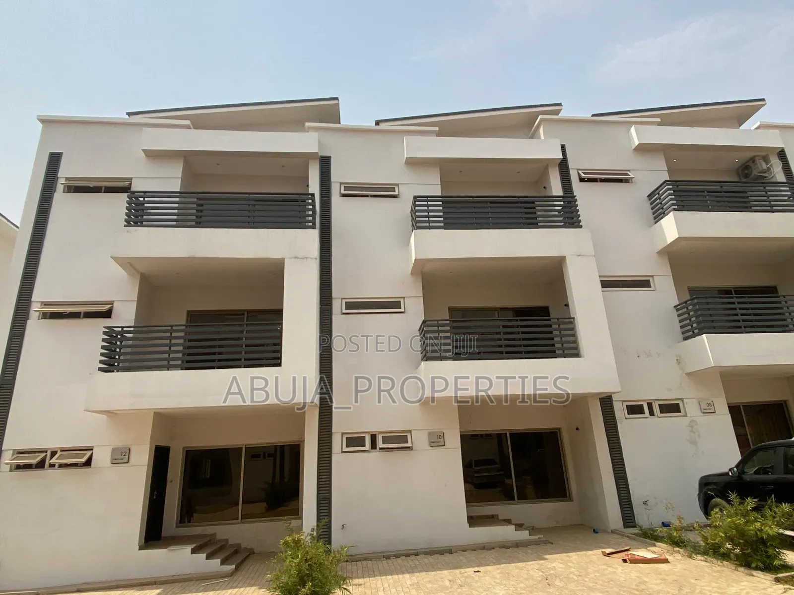 4bdrm Duplex in In A Secured Estate, Life Camp for rent in Life Camp