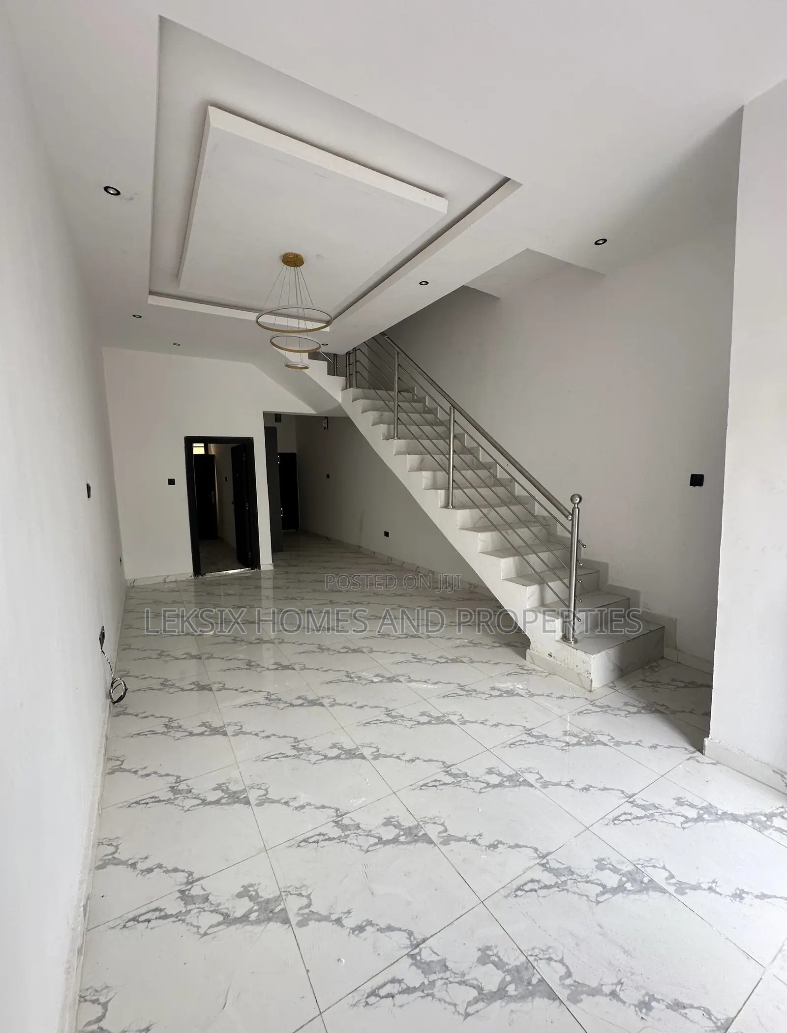 3bdrm Duplex in A Well Secured, Off Lekki-Epe Expressway for sale in Off Lekki-Epe Expressway
