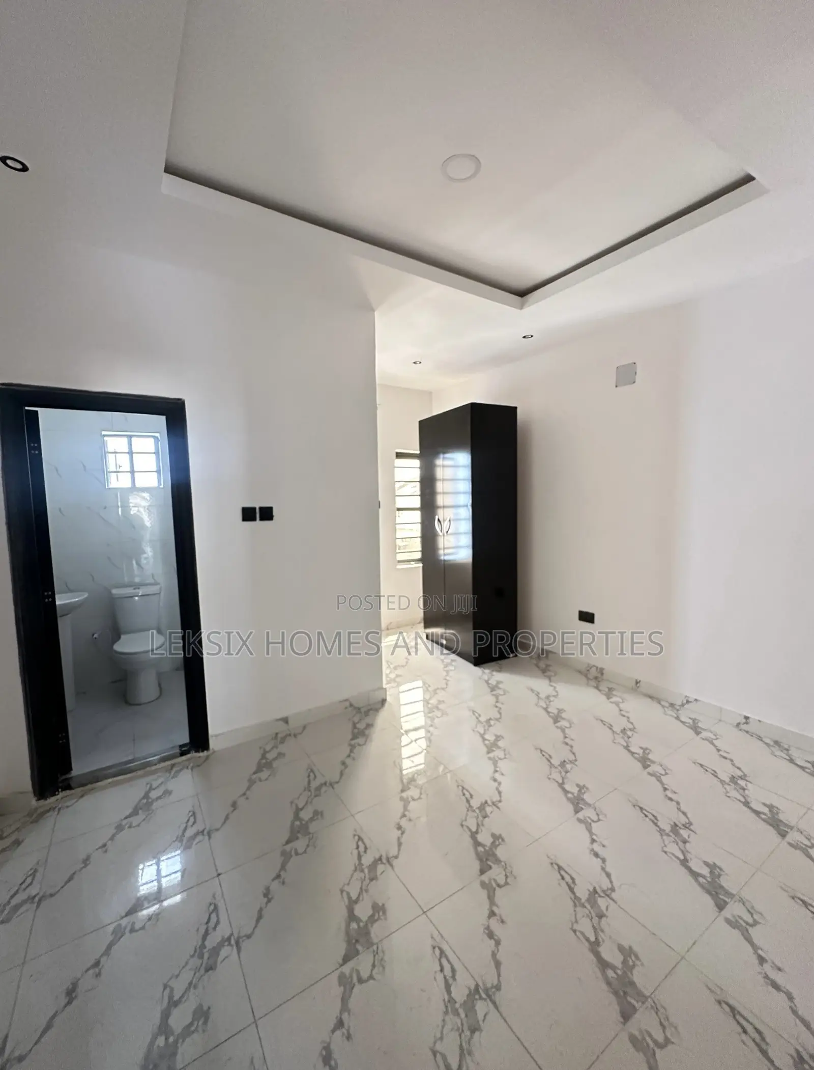 3bdrm Duplex in A Well Secured, Off Lekki-Epe Expressway for sale in Off Lekki-Epe Expressway