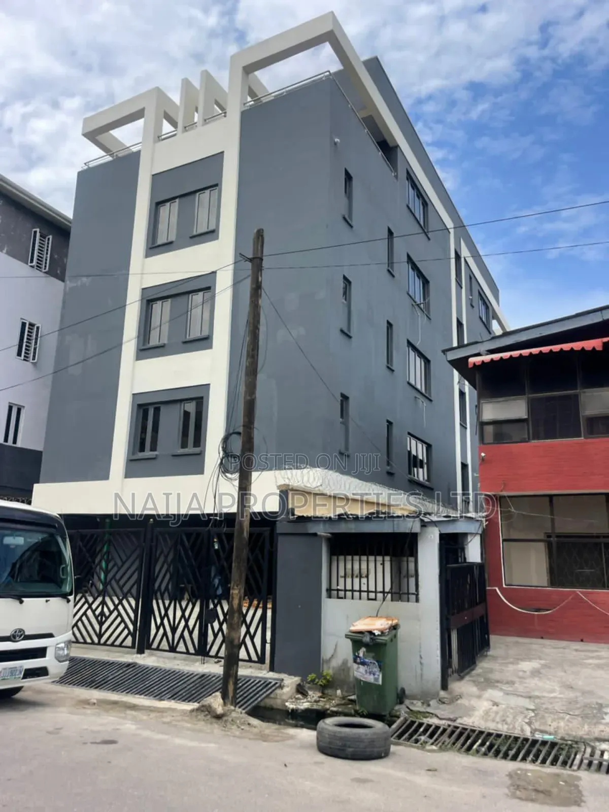 2bdrm Apartment in Off Awolowo Rd, Ikoyi for sale in Ikoyi
