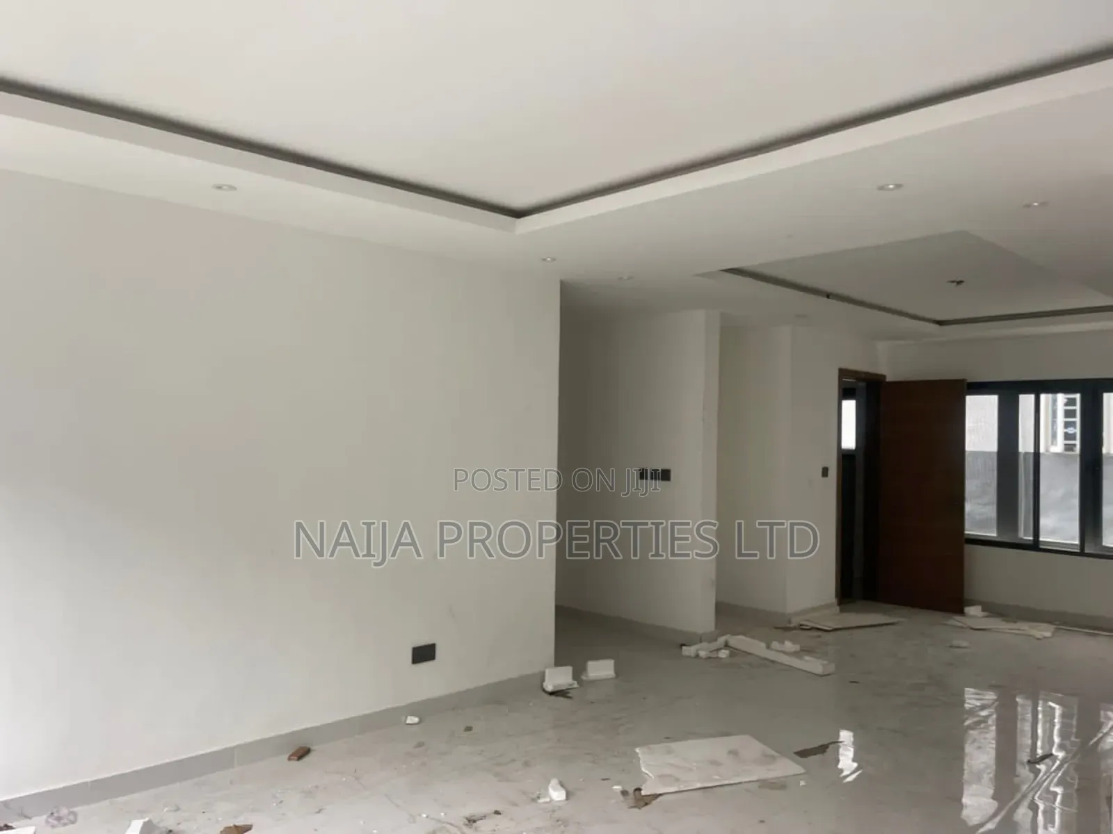 2bdrm Apartment in Off Awolowo Rd, Ikoyi for sale in Ikoyi