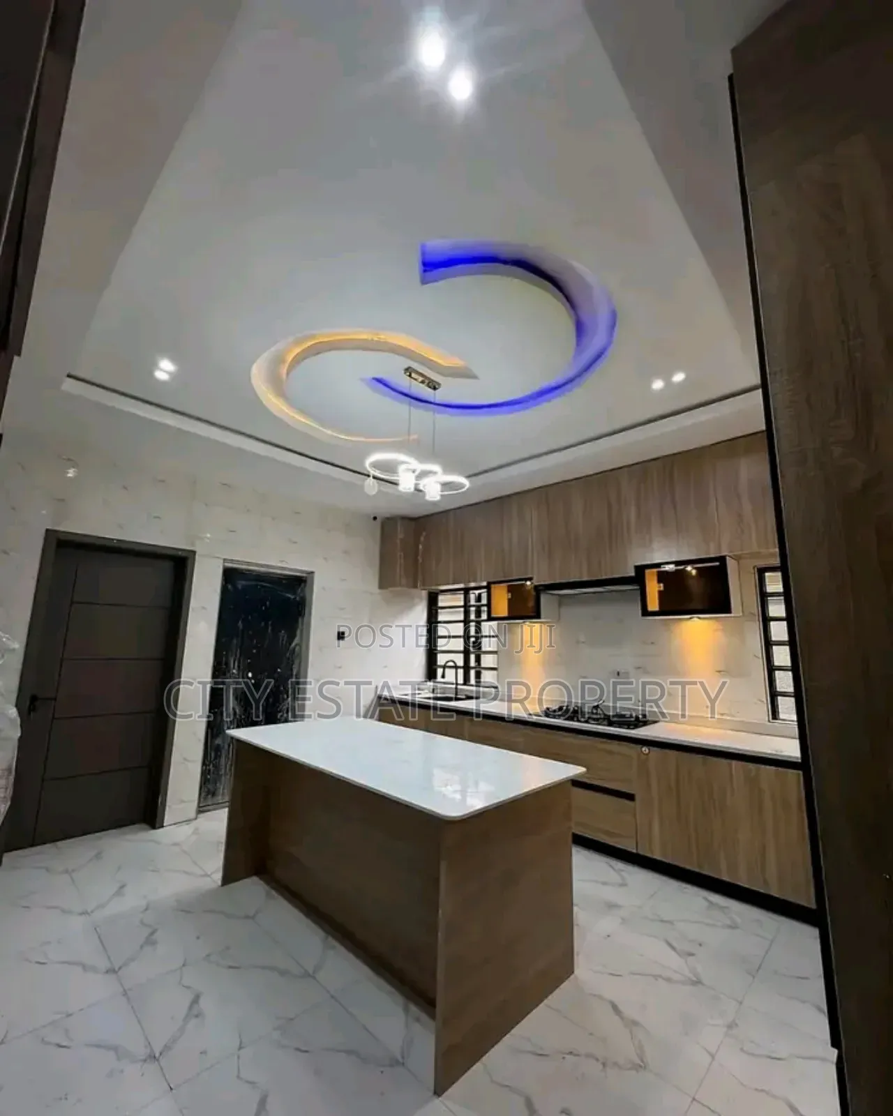 5bdrm Duplex in New Road, Port-Harcourt for sale in Port-Harcourt