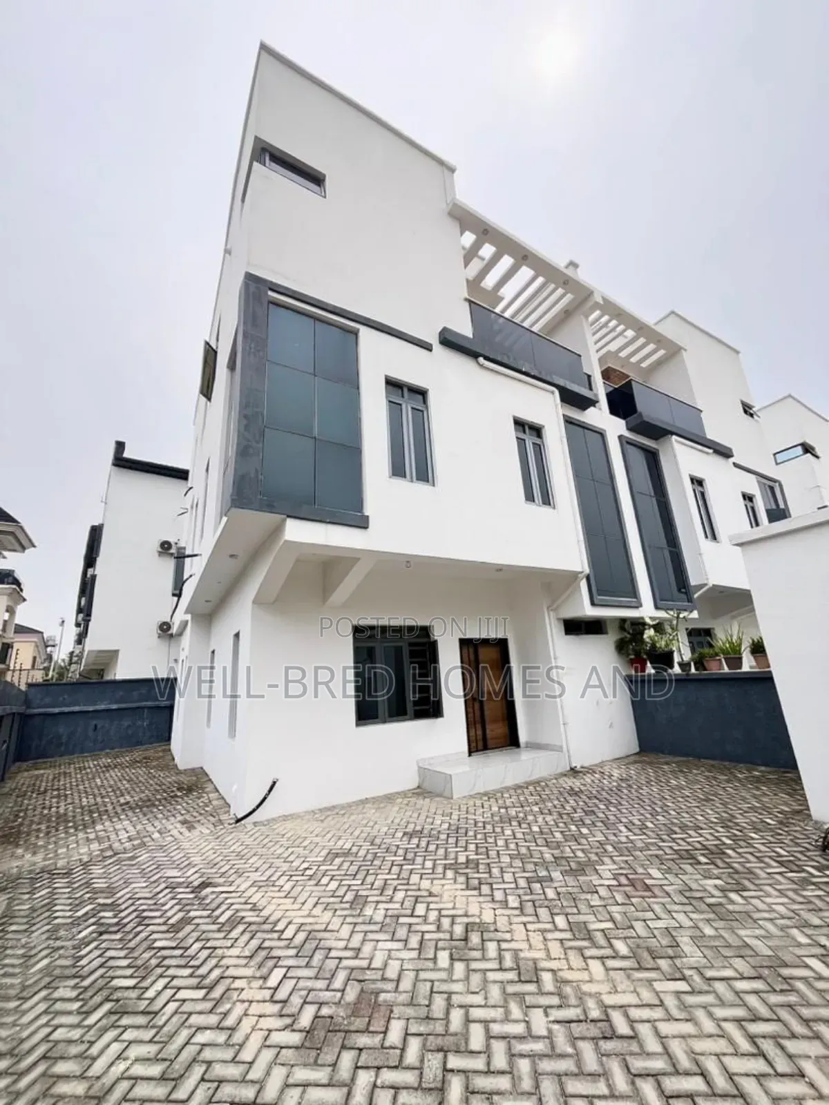 4bdrm Duplex in New Road, Opposite for rent in Lekki Phase 2