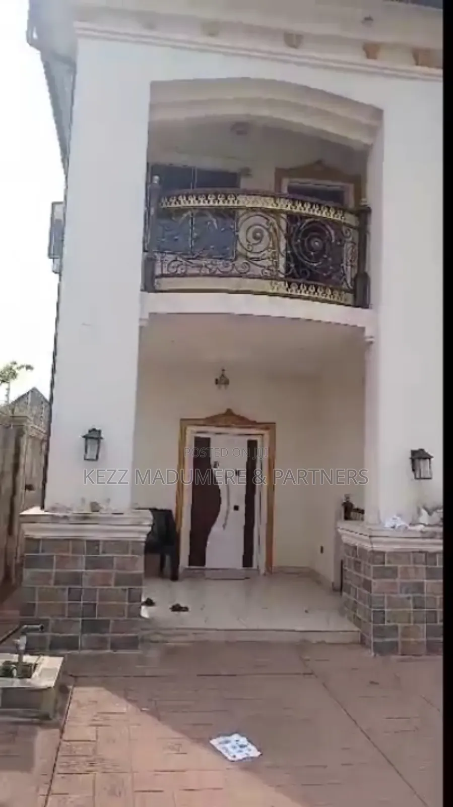 5bdrm Duplex in Human Race Estate, for sale in Owerri