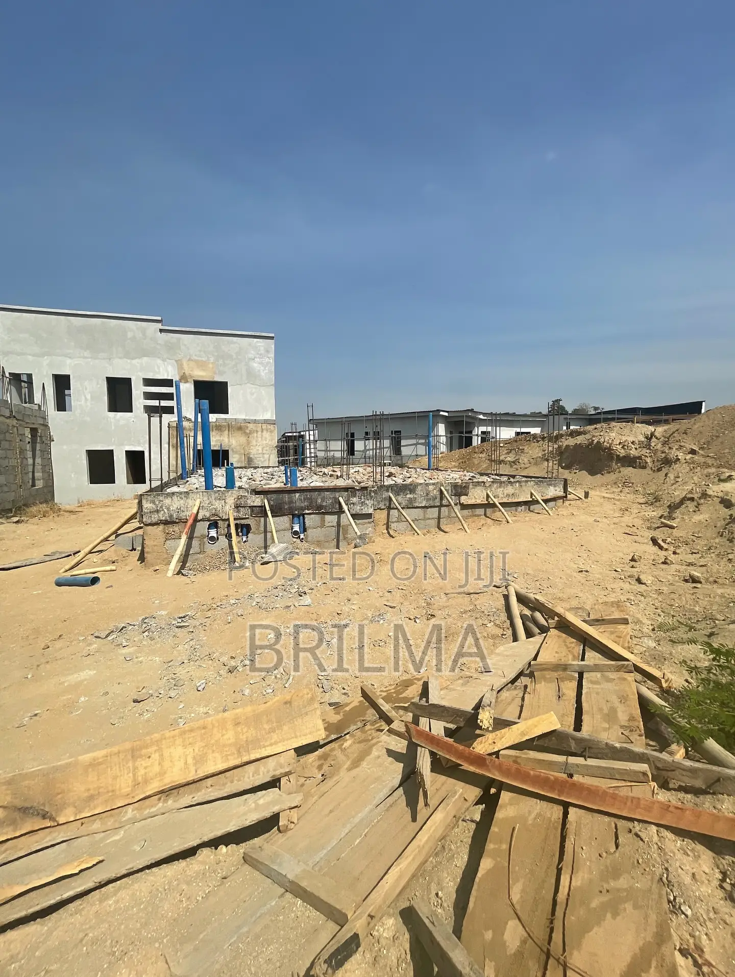 Guzape Estate Plots DPC 400sqm: 150m in Guzape District