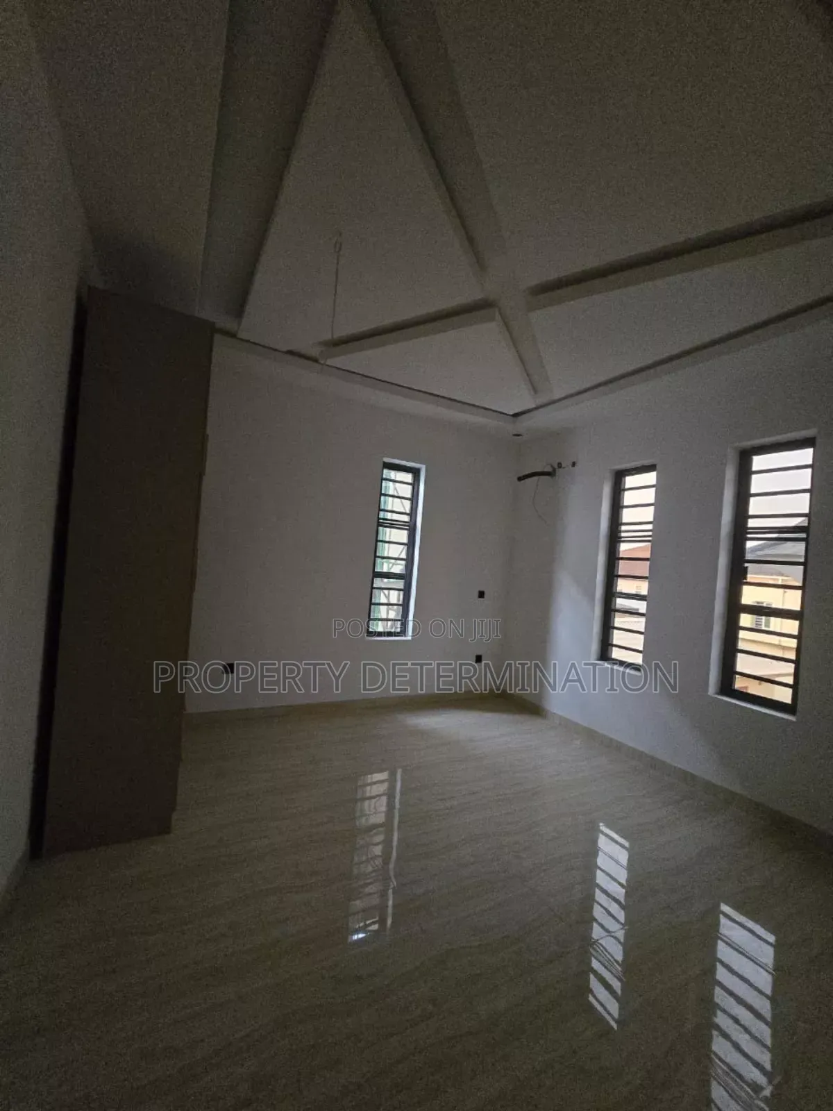 5bdrm Duplex in Omole Phase 2 for rent in Omole Phase 2