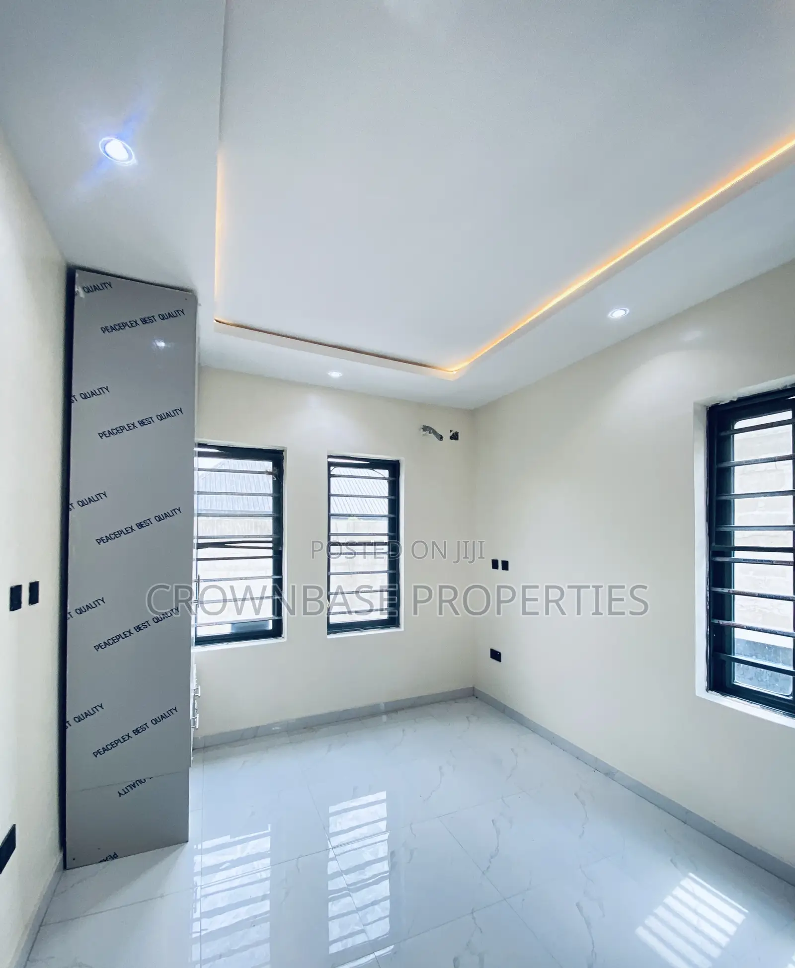 4bdrm Bungalow in Awoyaya for sale in Awoyaya