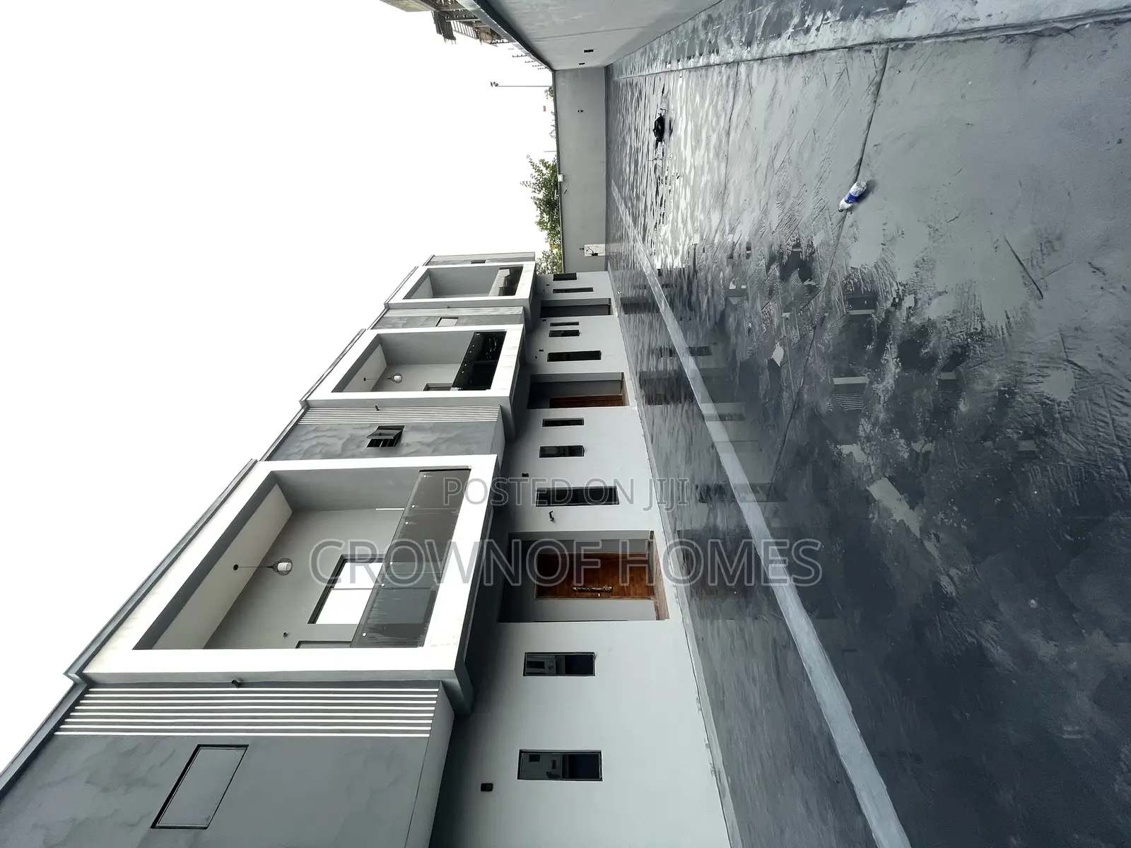 4bdrm Duplex in Abraham Adesanya Estate for sale in Abraham Adesanya Estate
