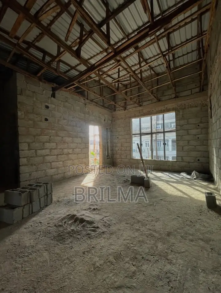 4bdrm Duplex in Jahi for sale in Jahi