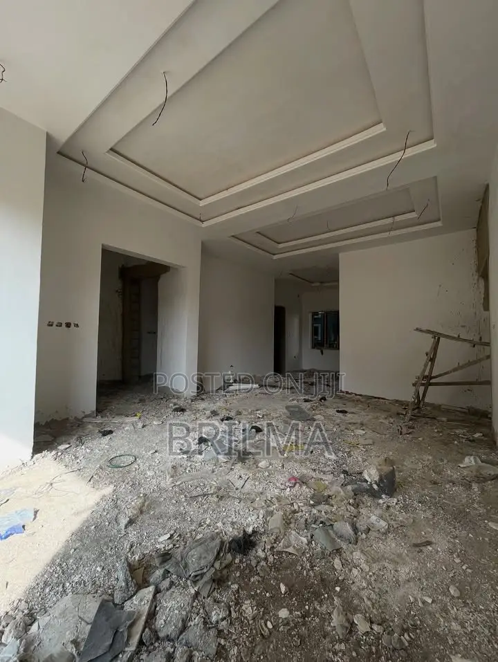 3bdrm Block of Flats in Jahi for sale in Jahi