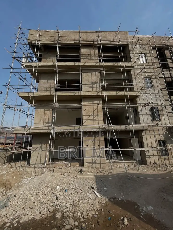 3bdrm Block of Flats in Jahi for sale in Jahi