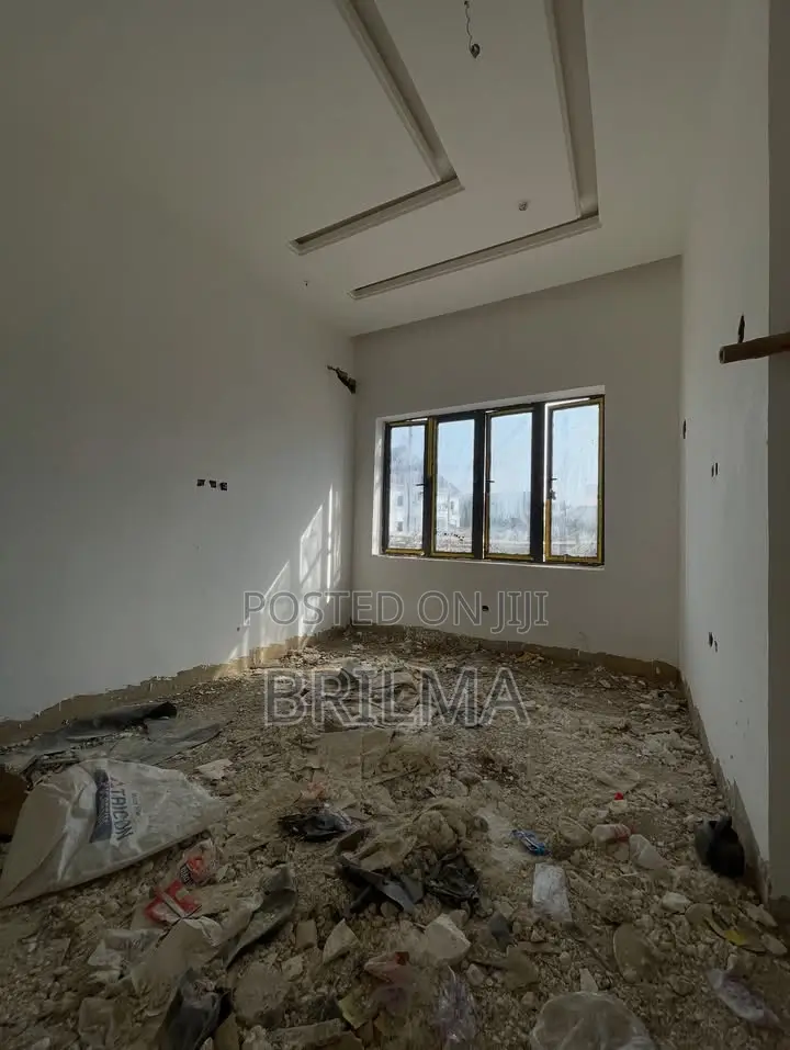 3bdrm Block of Flats in Jahi for sale in Jahi
