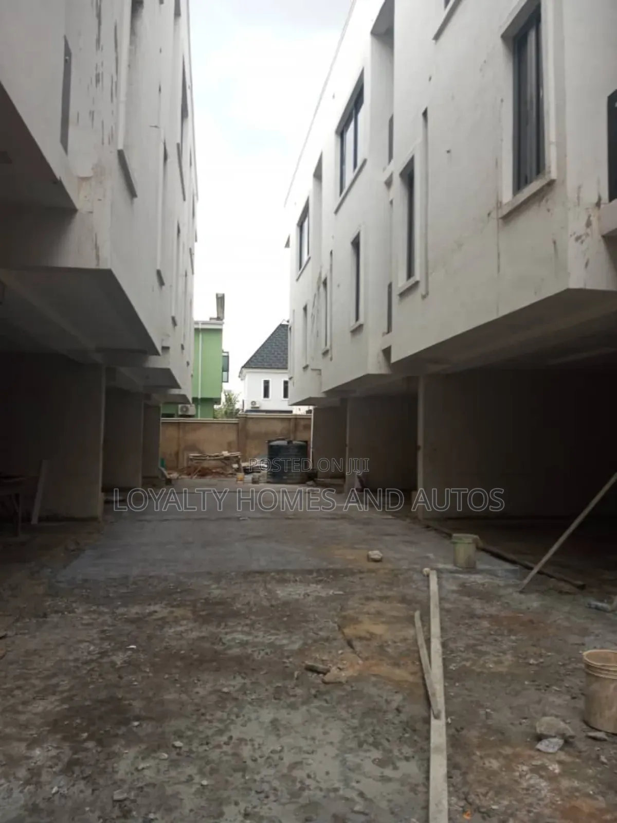 4bdrm Duplex in Adeniyi Jones for sale in Adeniyi Jones