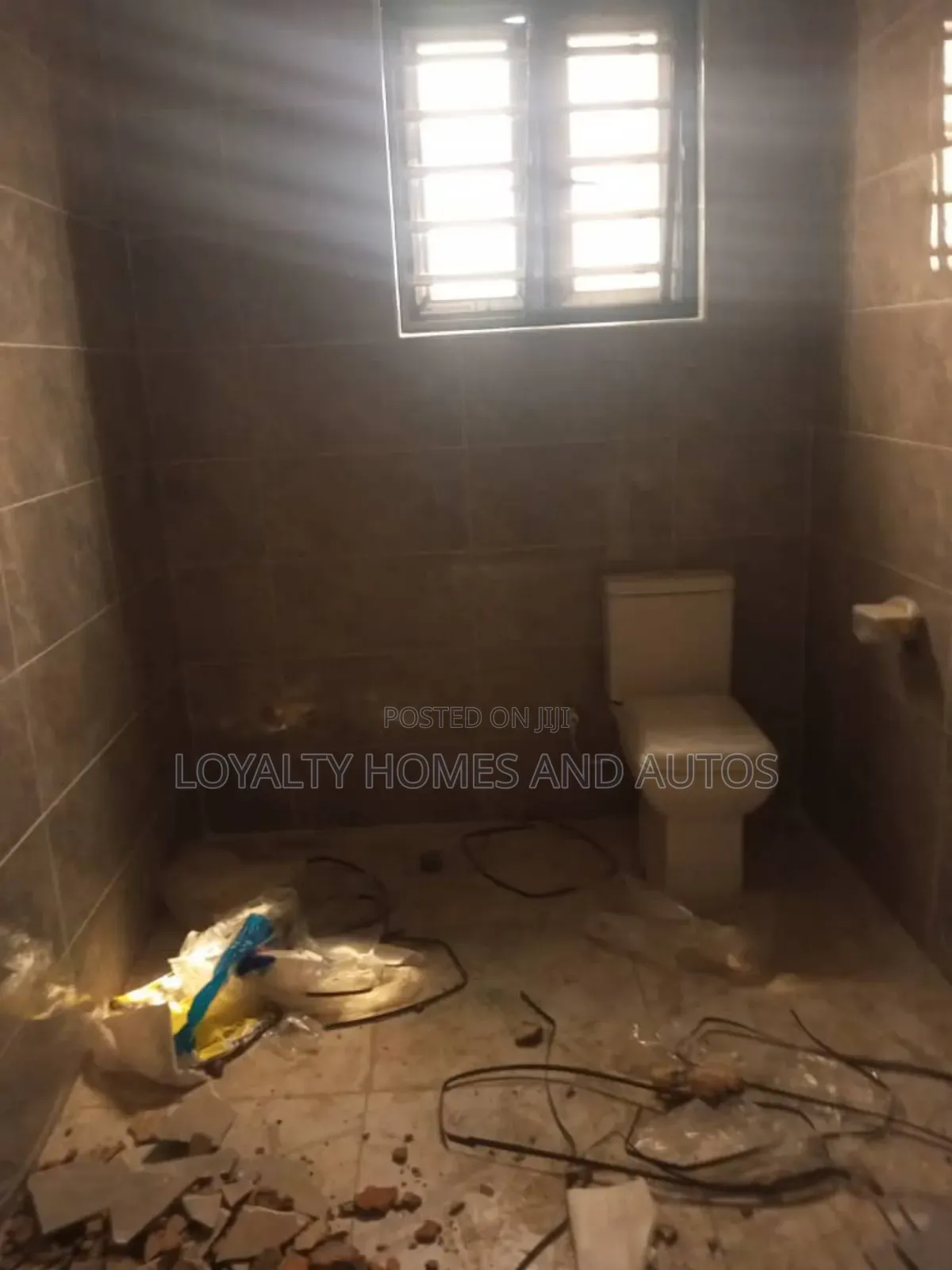 4bdrm Duplex in Adeniyi Jones for sale in Adeniyi Jones