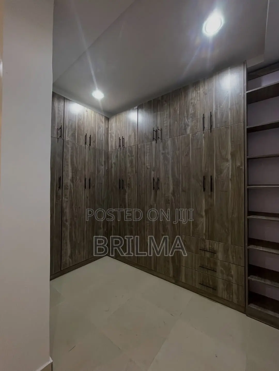 4bdrm Duplex in Jahi for sale in Jahi