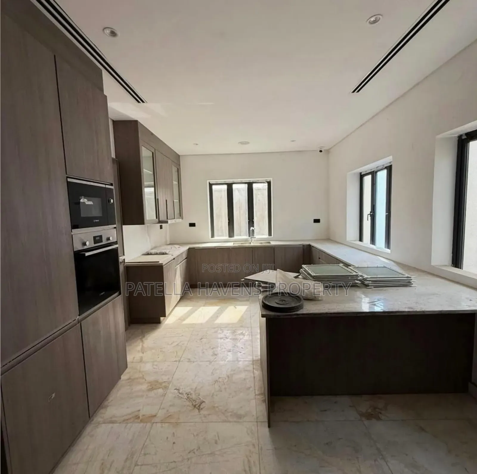 5bdrm Duplex in Asokoro for sale in Asokoro