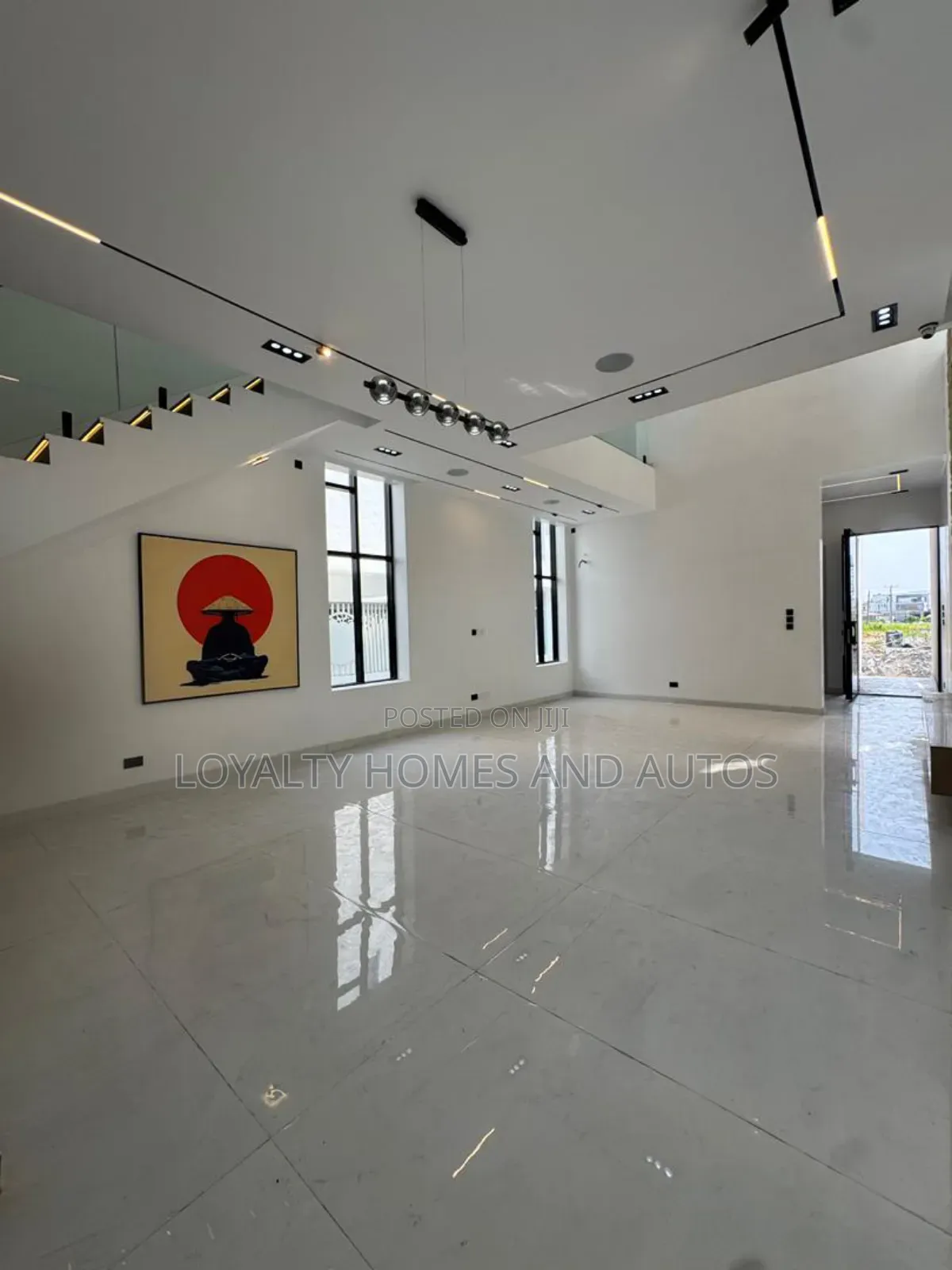 5bdrm House in Osapa london for sale in Osapa london