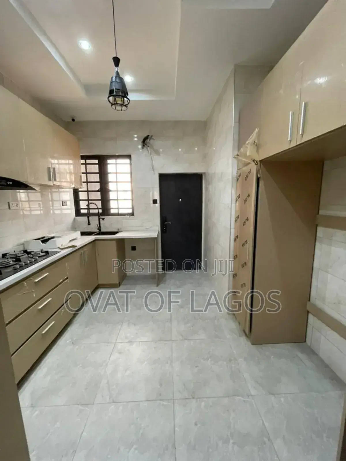 4bdrm Duplex in Ikate for sale in Ikate