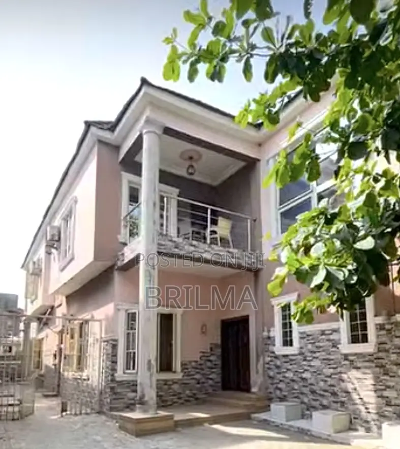 5bdrm Duplex in Kado for sale in Kado