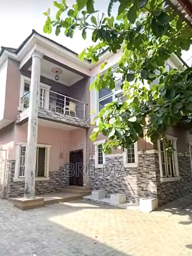 5bdrm Duplex in Kado for sale in Kado