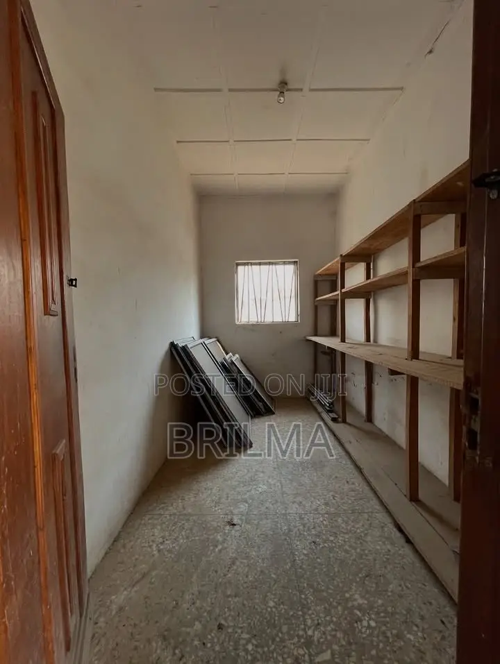 8bdrm Bungalow in Kado for sale in Kado