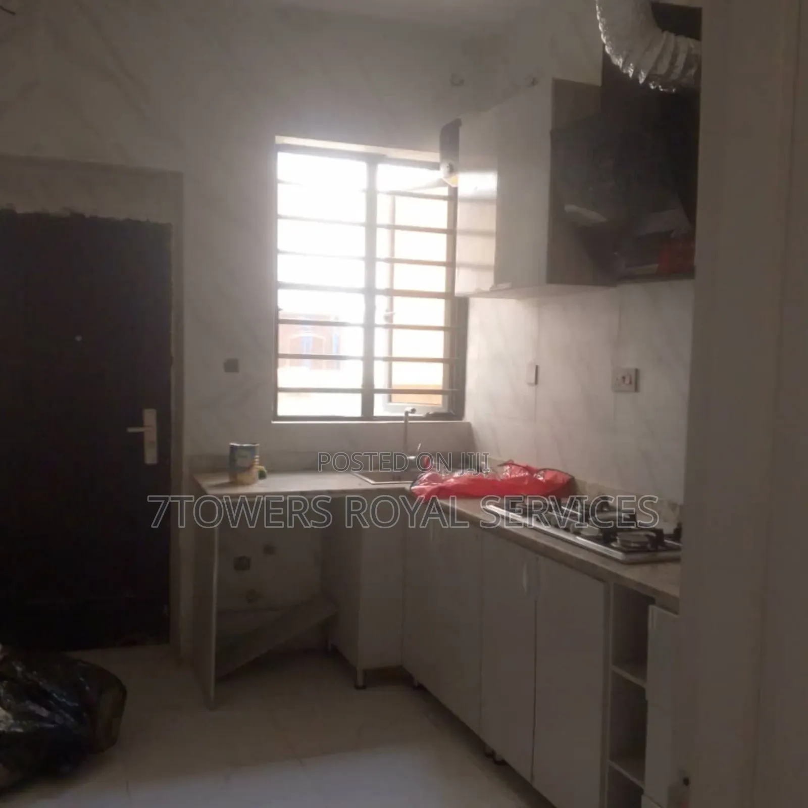 3bdrm Duplex in Ikota Villa Estate for sale in Ikota