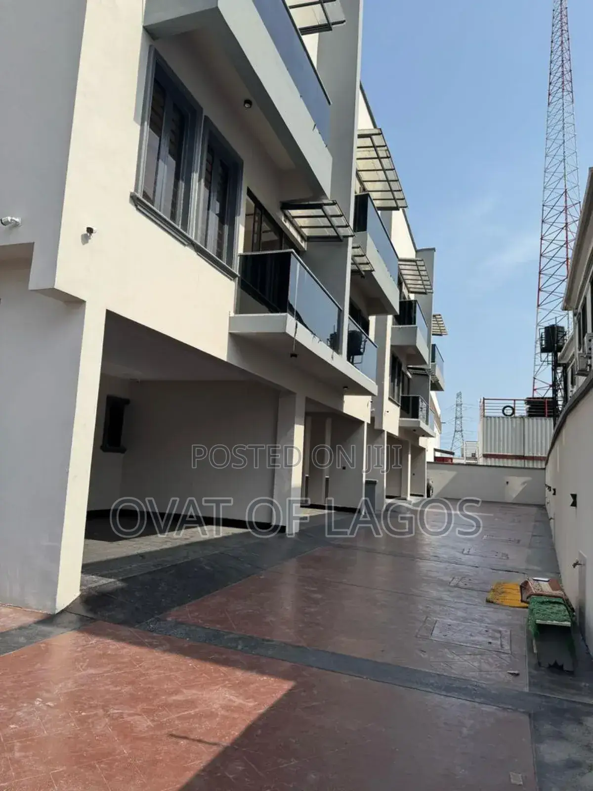 4bdrm Duplex in Ikate for sale in Ikate