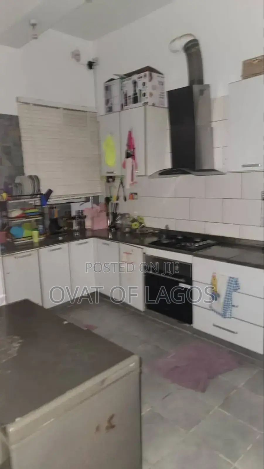 3bdrm Block of Flats in Victoria Island for sale in Victoria Island