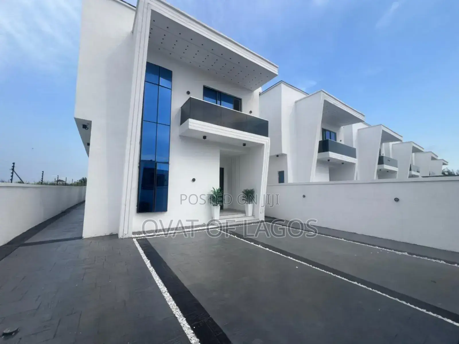 5bdrm Duplex in Mobile Road, Ajah for sale in Ajah