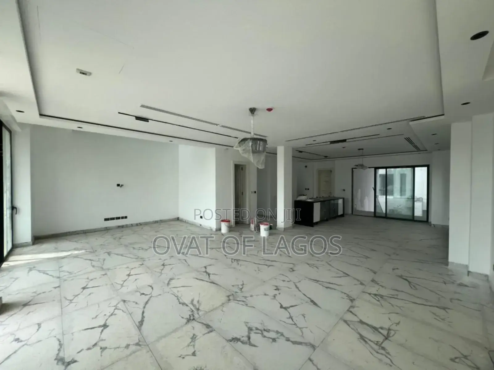 5bdrm Duplex in Banana Island for sale in Banana Island