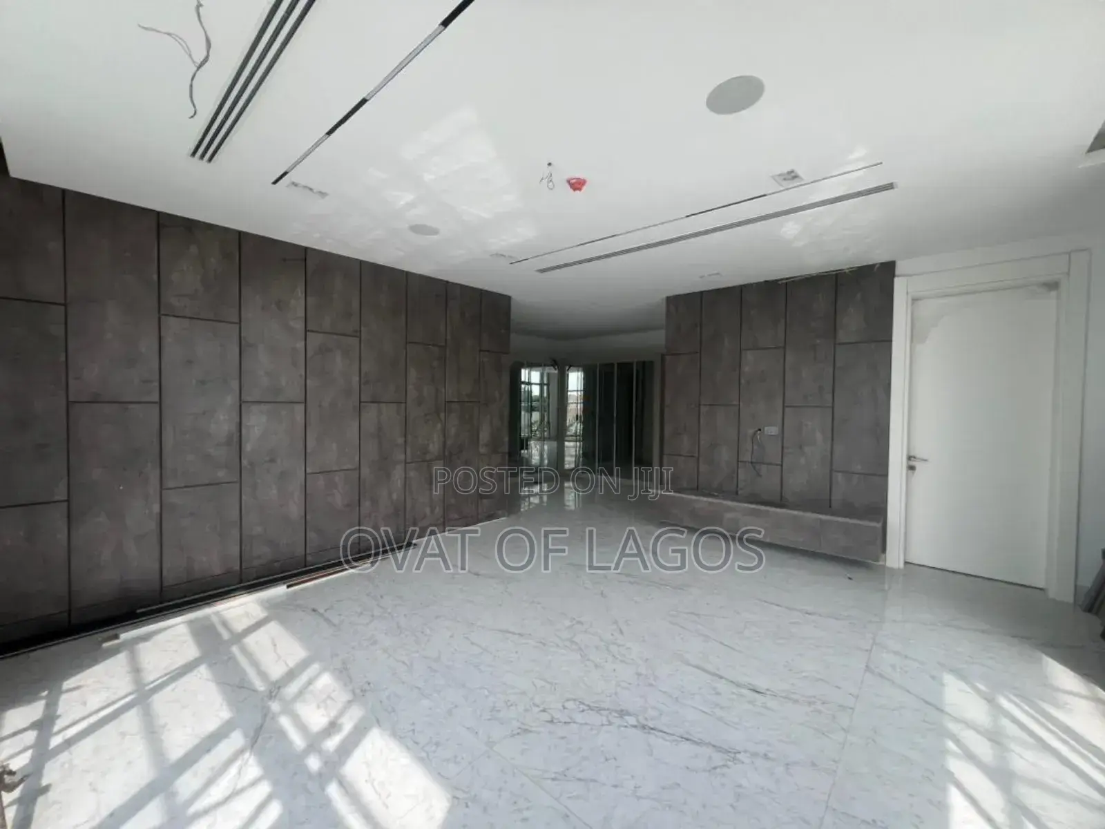 5bdrm Duplex in Banana Island for sale in Banana Island