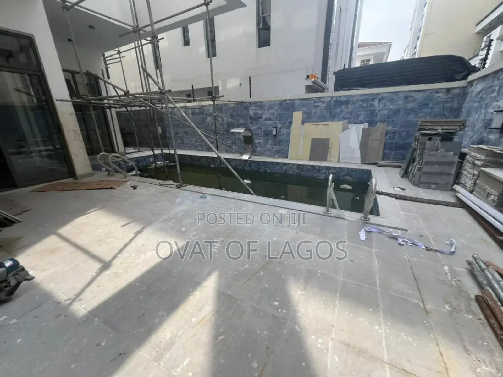 5bdrm Duplex in Banana Island for sale in Banana Island