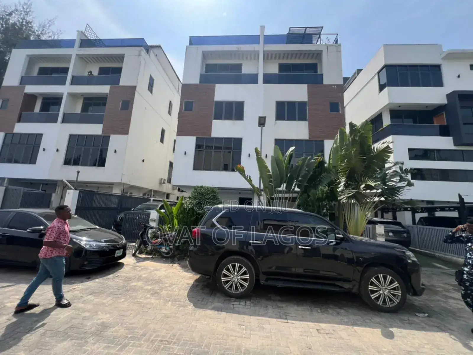5bdrm Duplex in Banana Island for sale in Banana Island