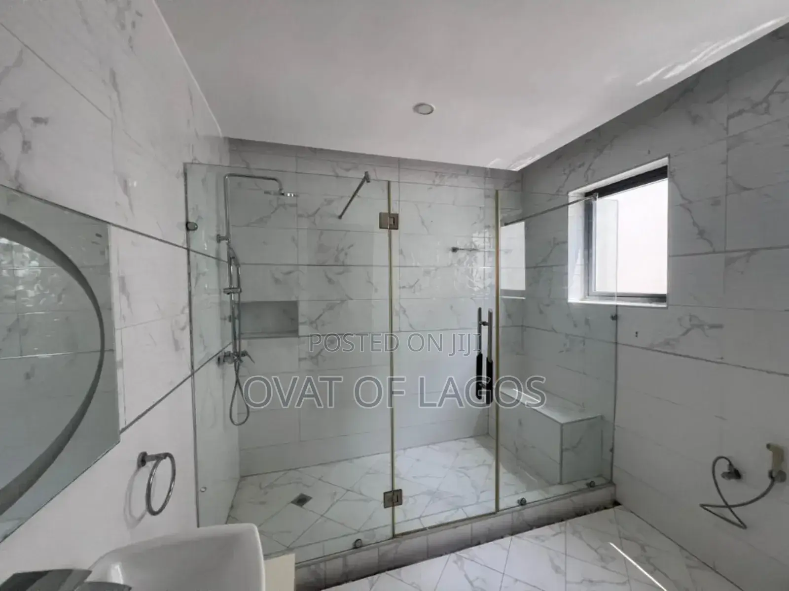 5bdrm Duplex in Banana Island for sale in Banana Island