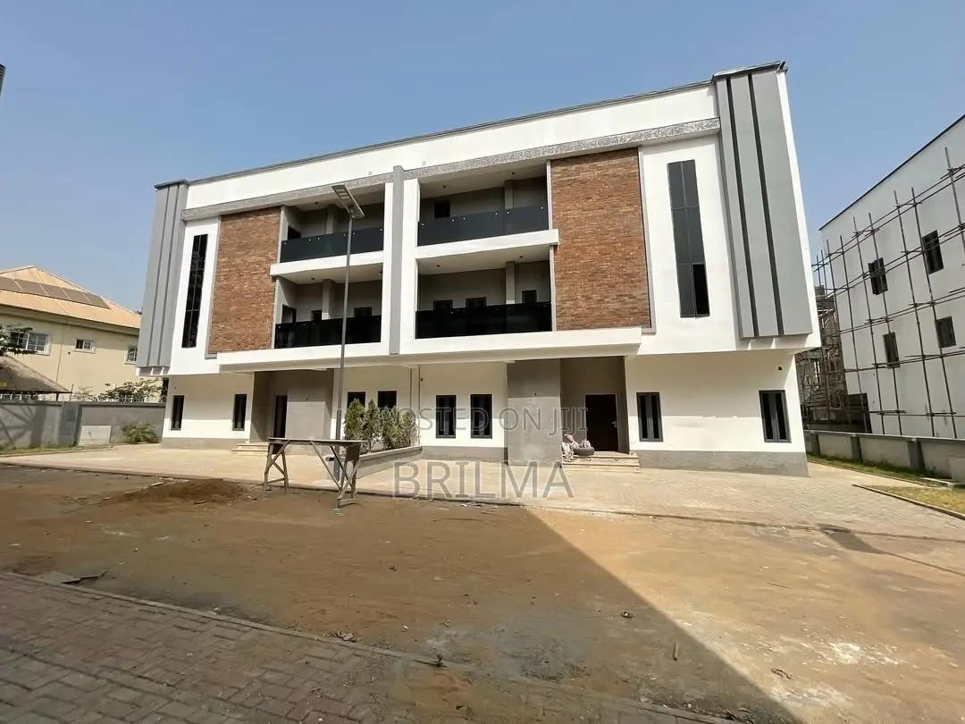 6bdrm Duplex in Durumi for sale in Durumi