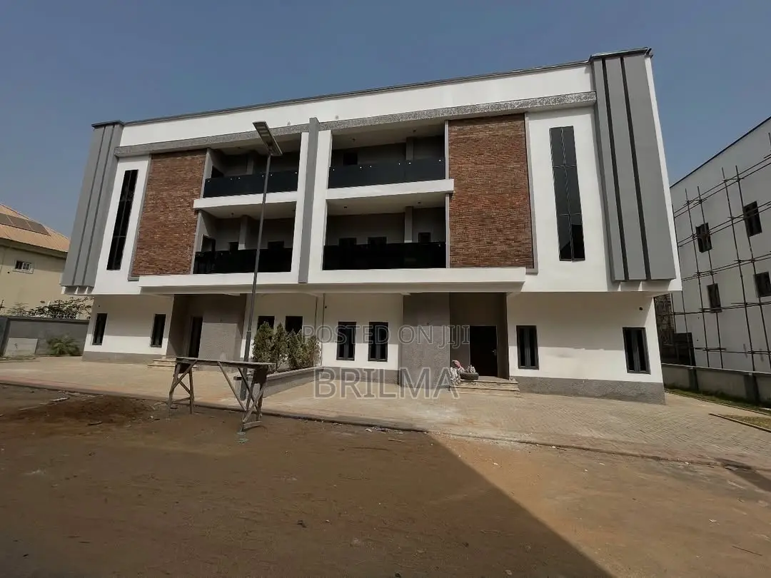 6bdrm Duplex in Durumi for sale in Durumi