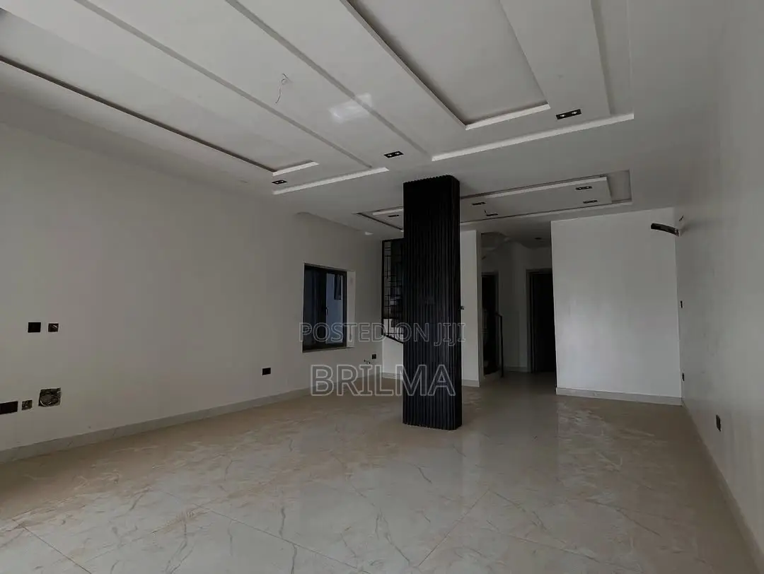 4bdrm Duplex in Durumi for sale in Durumi