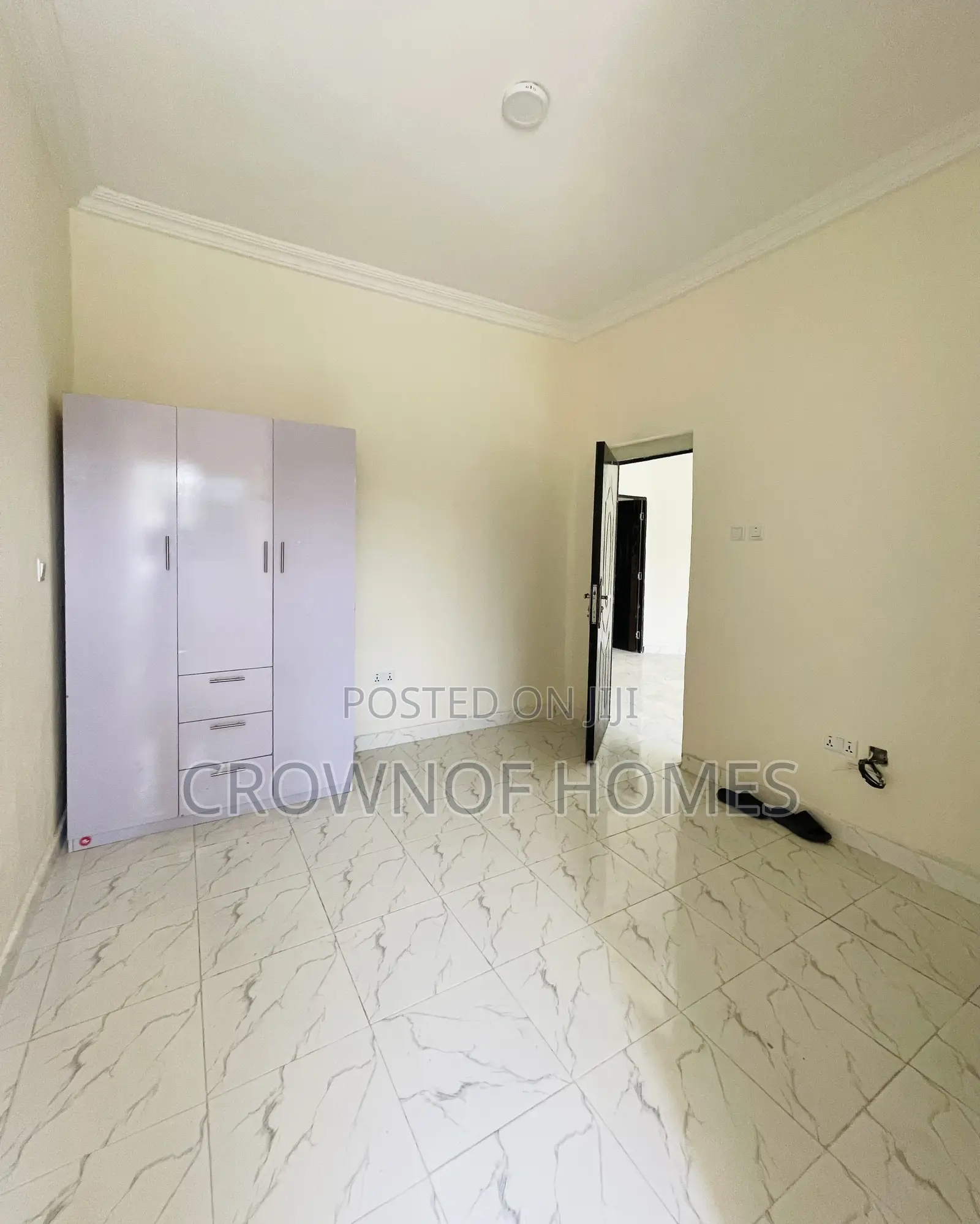 2bdrm Apartment in Abijo for sale in Abijo