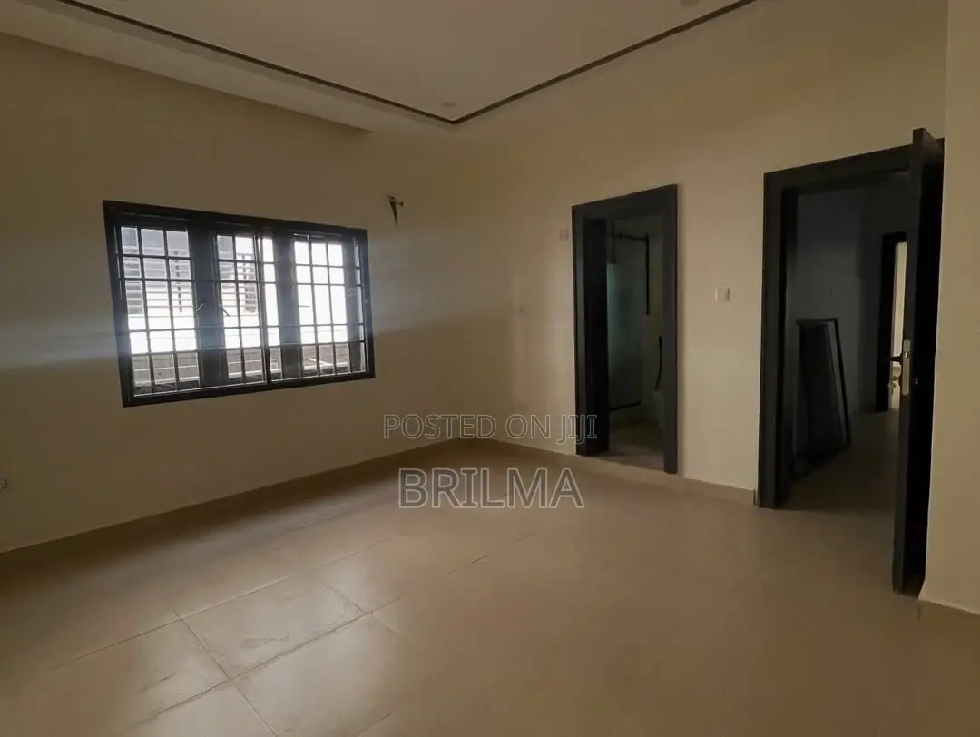3bdrm Block of Flats in Life Camp for sale in Life Camp