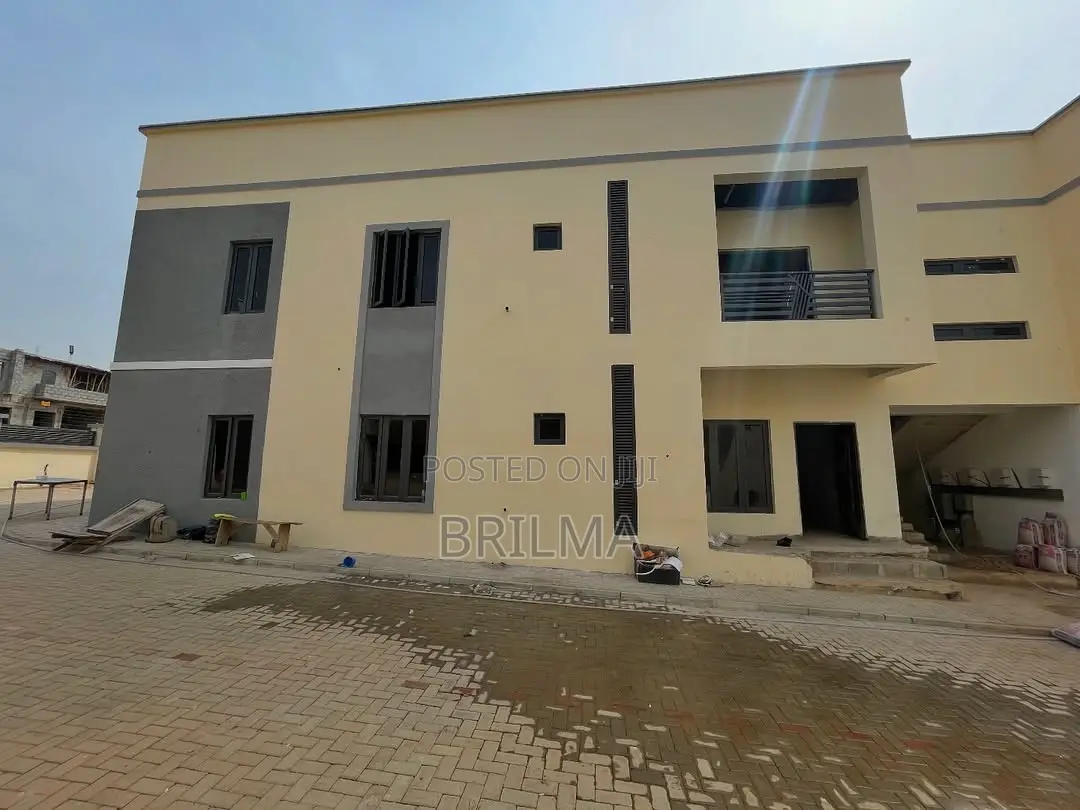 3bdrm Block of Flats in Life Camp for sale in Life Camp